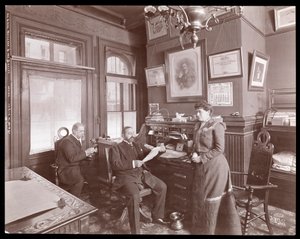 Mr. és Mrs. Maillard és Mr. Davitt a Maillard